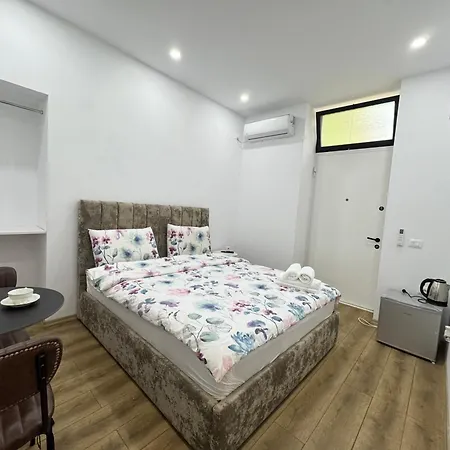 Vila 21 At Blloku Area Tirana Exterior photo